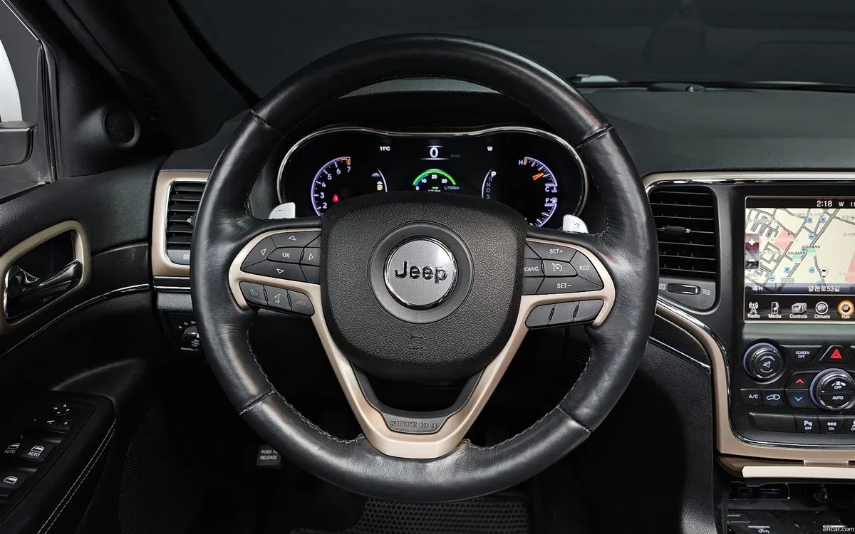 Jeep Grand cherokee LIMITED| 8ZF| ОБДУХ| ПАНО| KAMERA, снимка 7 - Автомобили и джипове - 54777321