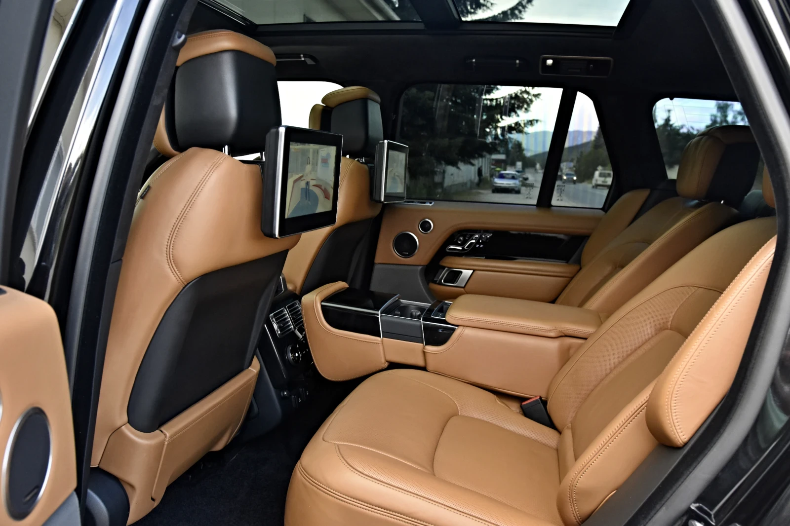 Land Rover Range rover 5.0 BusinessSeats 3xTV MY20 Meridian AUTOBIOGRAPHY, снимка 15 - Автомобили и джипове - 54858298