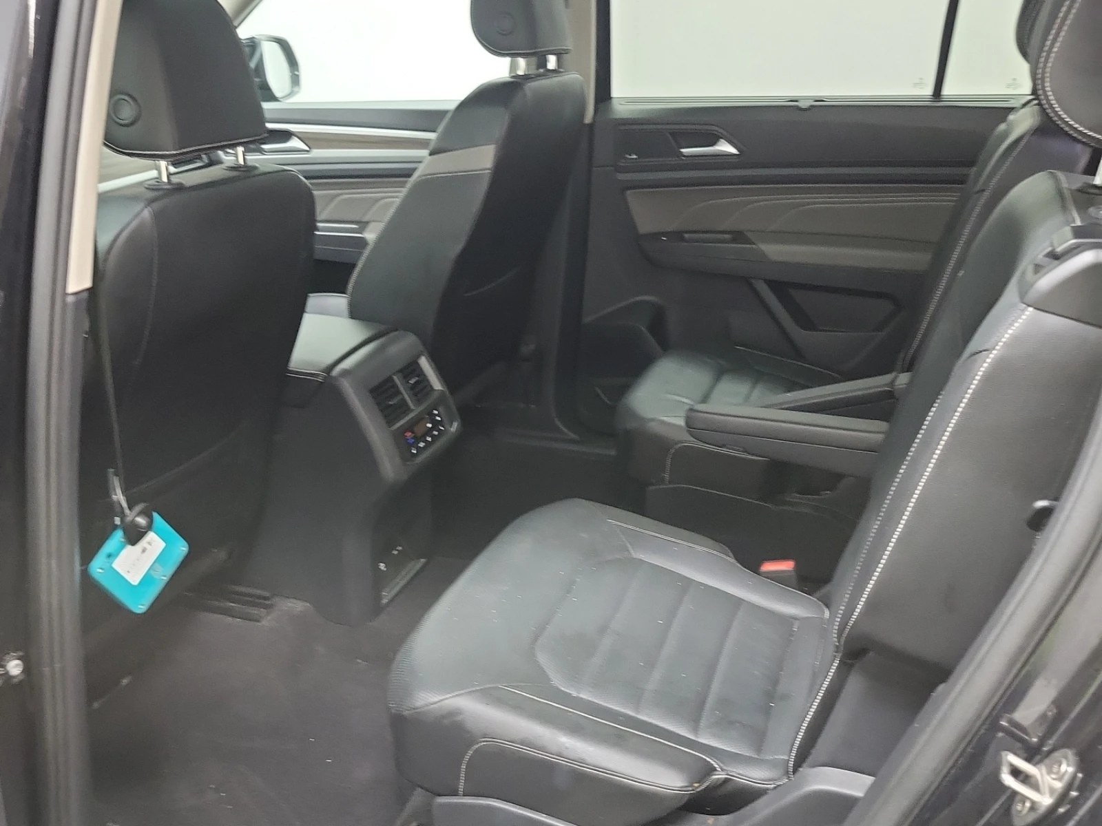 VW Atlas Highline * CARFAX * АВТО КРЕДИТ * , снимка 10 - Автомобили и джипове - 55015759
