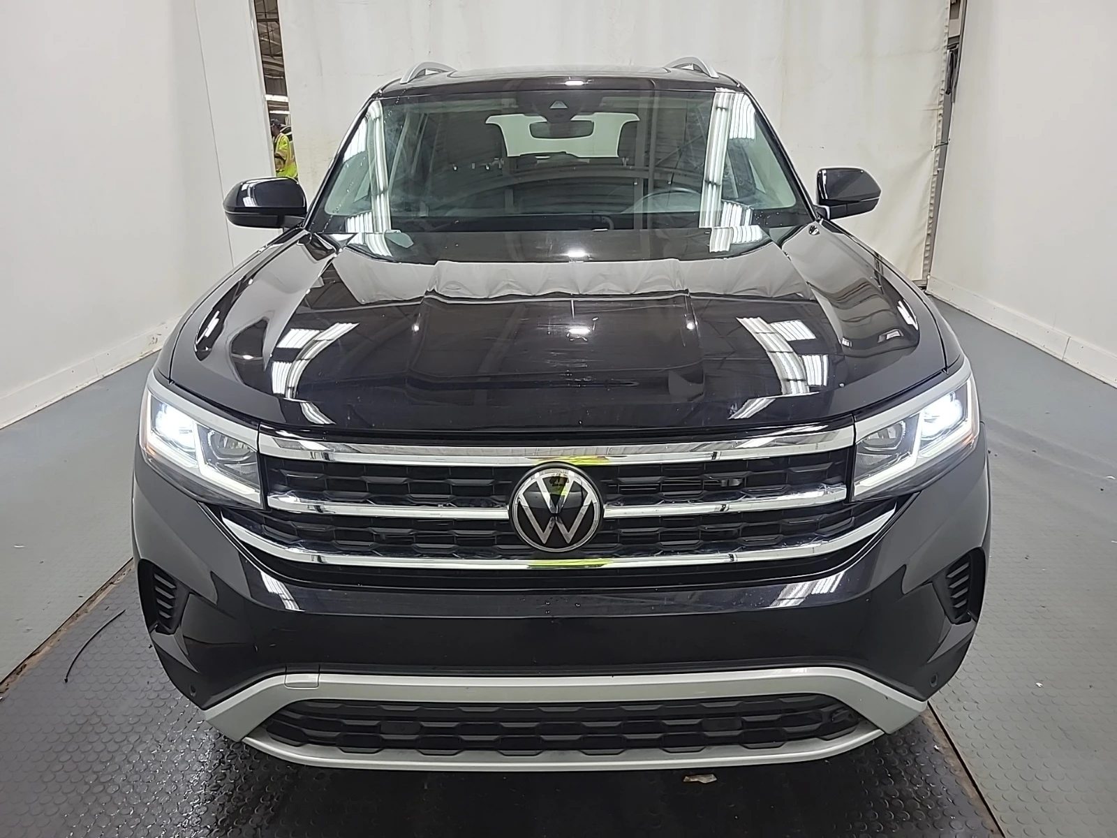 VW Atlas Highline * CARFAX * АВТО КРЕДИТ * , снимка 3 - Автомобили и джипове - 55015759