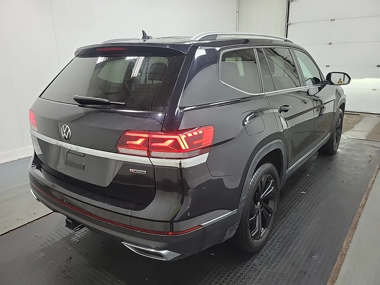 VW Atlas Highline * CARFAX * АВТО КРЕДИТ * , снимка 5 - Автомобили и джипове - 55015759