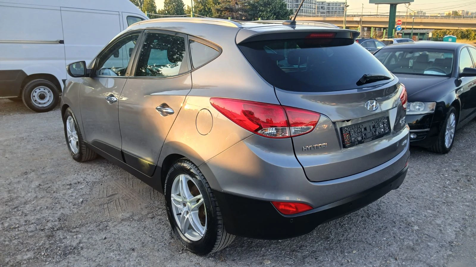 Hyundai IX35 2.0 CRDI.AVTOMAT, KOJA, PANORAMA, 184KC, 4×4., снимка 3 - Автомобили и джипове - 55526249