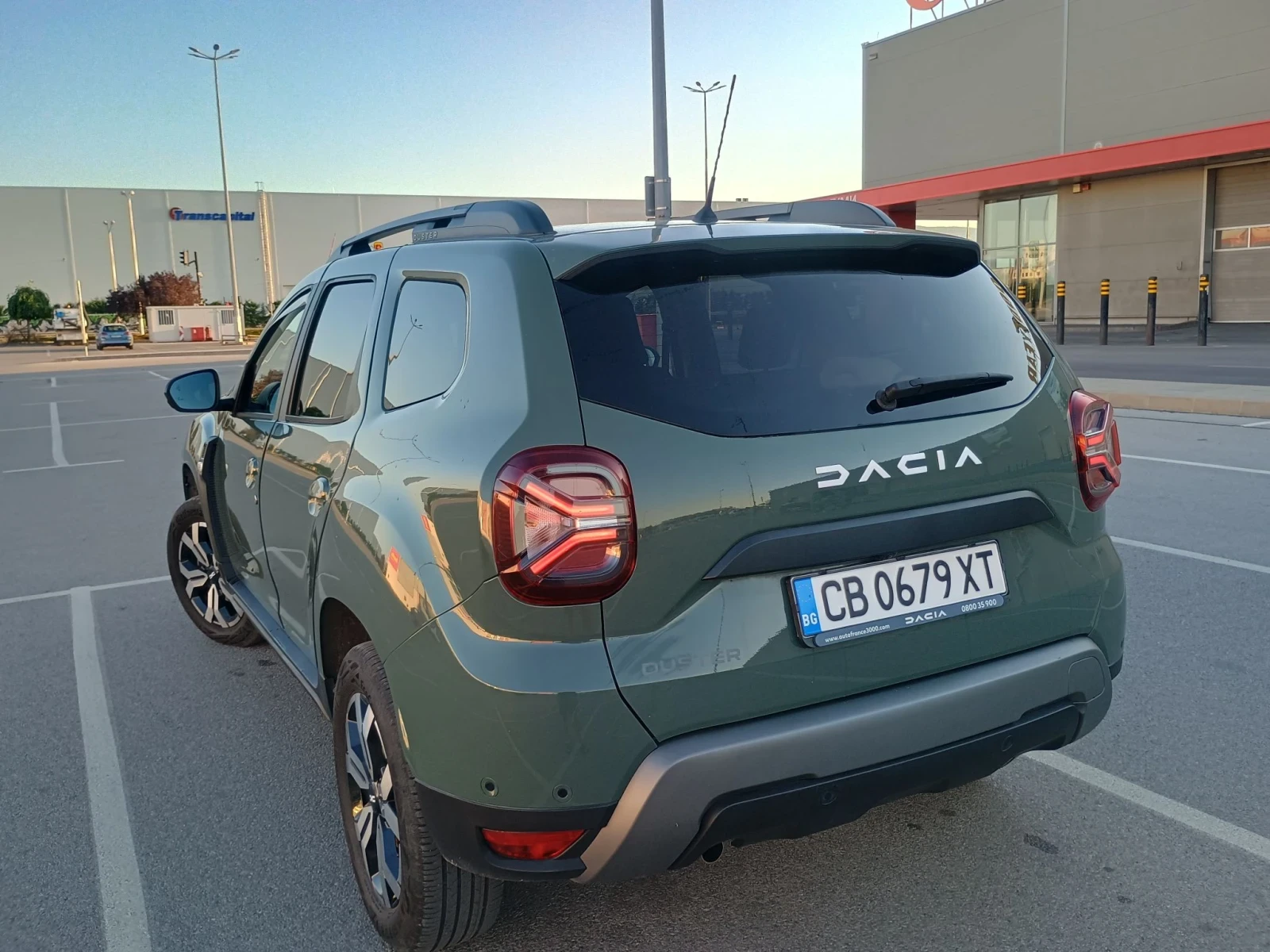 Dacia Duster (Газ/бензин) пробег 38000, снимка 2 - Автомобили и джипове - 55675554