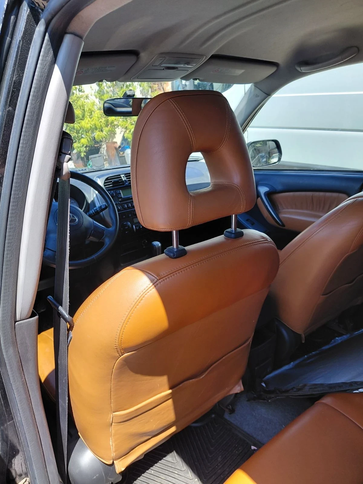 Toyota Rav4 D4D 2.0d, снимка 11 - Автомобили и джипове - 55687684