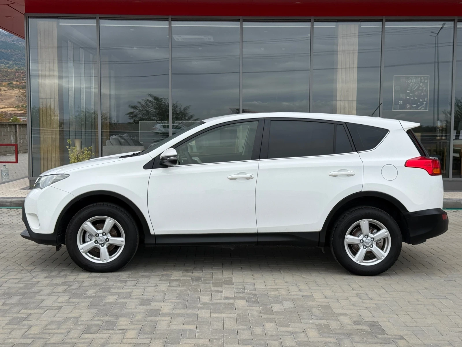Toyota Rav4 2.0 D-4D 126�.� 4�4 / NAVI / AVTOPILOT  | Mobile.bg � ����������� 4