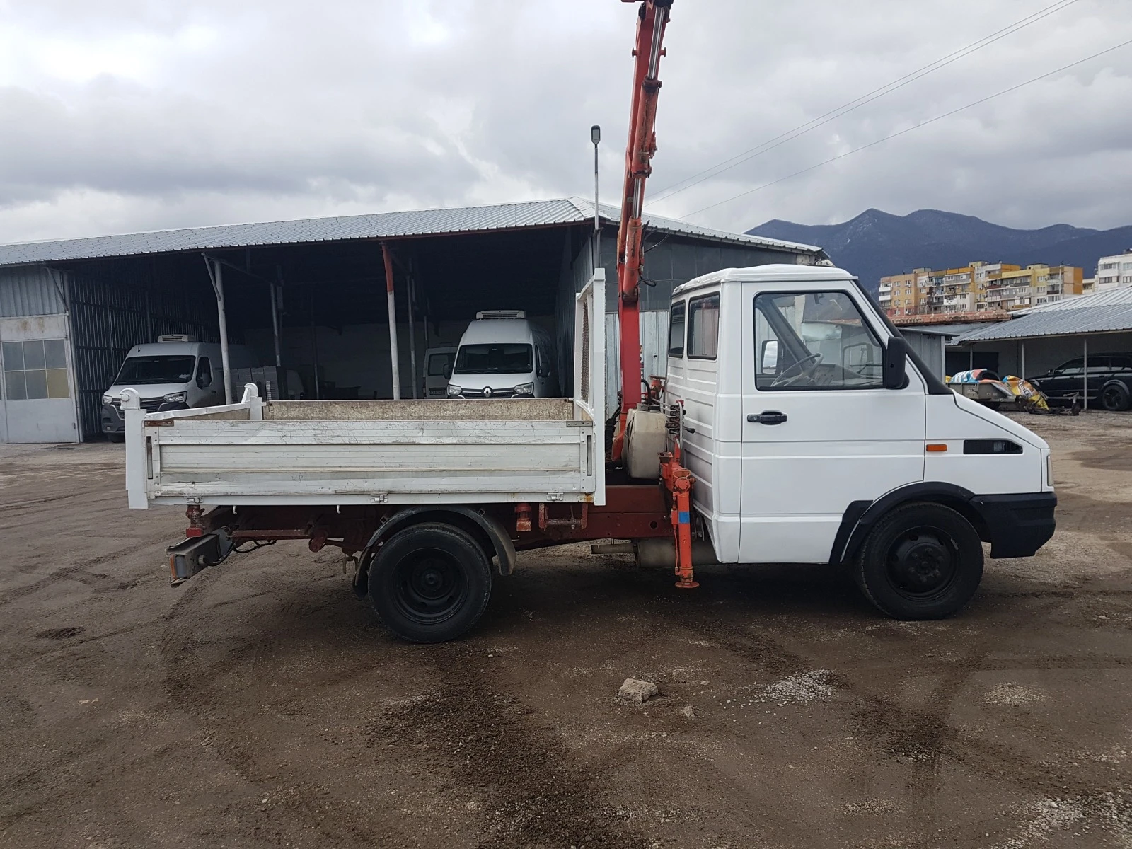 Iveco 30-8 2.5 TDI самосвал - изображение 6