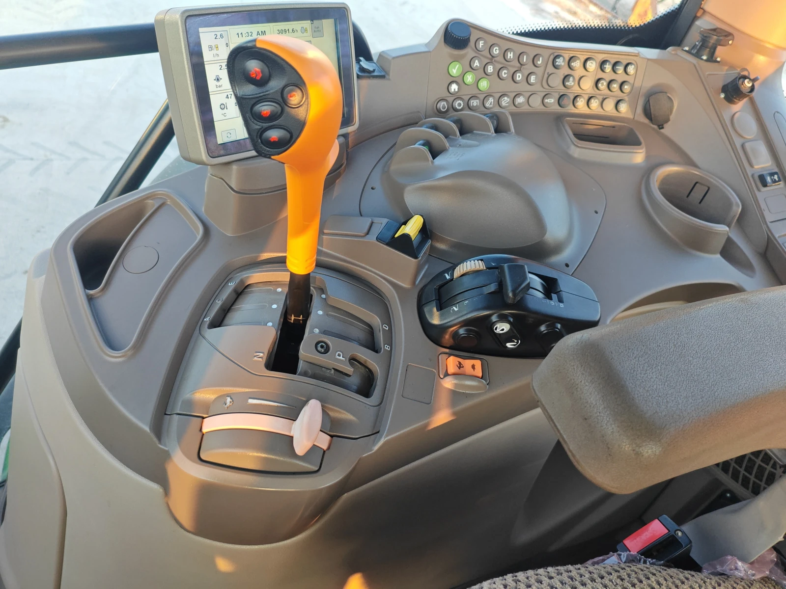 Трактор John Deere 6150R Premium лизинг с първоначална вноска 20 %, снимка 15 - Селскостопанска техника - 55929646