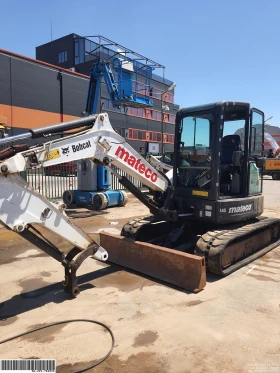      Bobcat E45