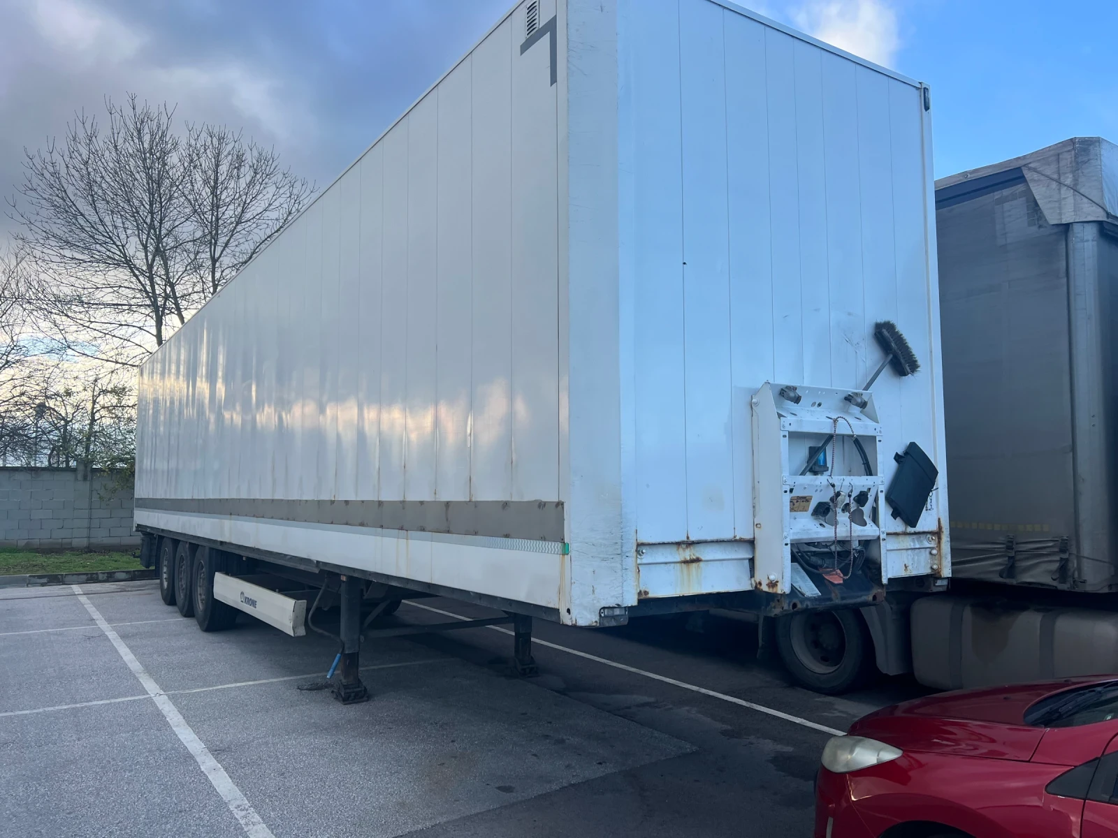 ����������� Krone | Mobile.bg � ����������� 1