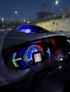 Honda Insight 1.3 i-VTEC Hybrid IMA, снимка 10