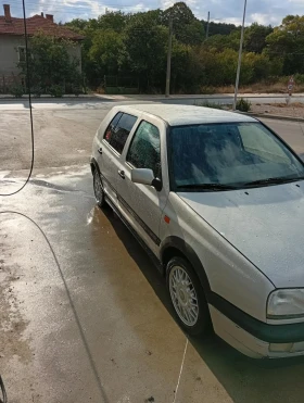 VW Golf 1.6....101 Газ-Бензин, снимка 5