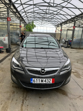 Opel Astra 1.4 Бензин-газ, Автоматик, Нави, Германия, снимка 1 - Автомобили и джипове - 45570631
