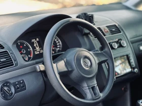 Обява за продажба на VW Touran ОБСЛУЖЕНА 100%, Всичко платено ~14 400 лв. - изображение 10