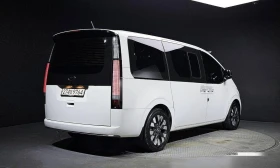 Обява за продажба на Hyundai Staria L3.5 Lounge 9-Seater Mobility ~57 069 лв. - изображение 1
