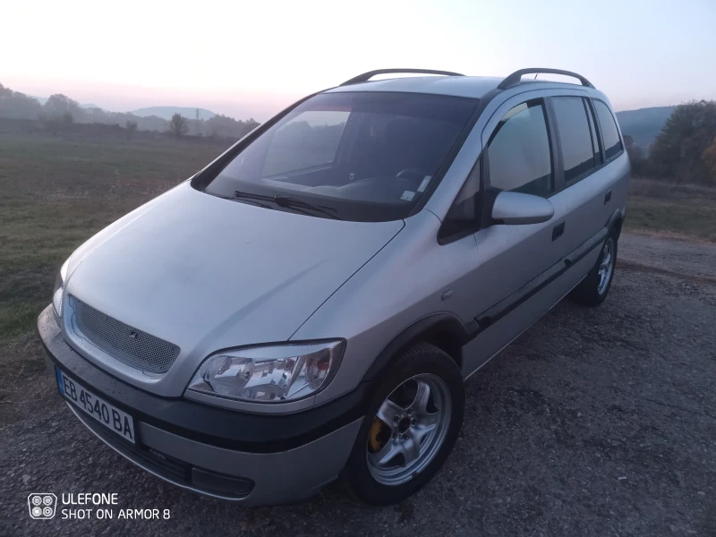 Opel Zafira, снимка 3 - Автомобили и джипове - 47909875