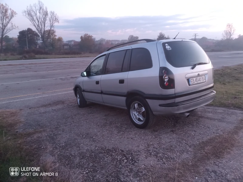 Opel Zafira, снимка 6 - Автомобили и джипове - 47909875