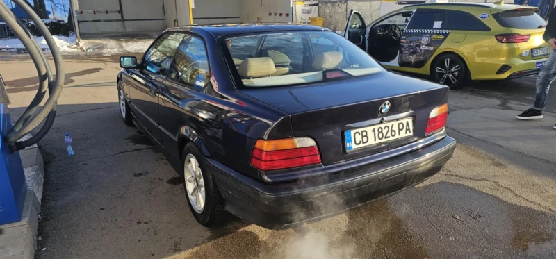 BMW 320, снимка 2 - Автомобили и джипове - 49247685