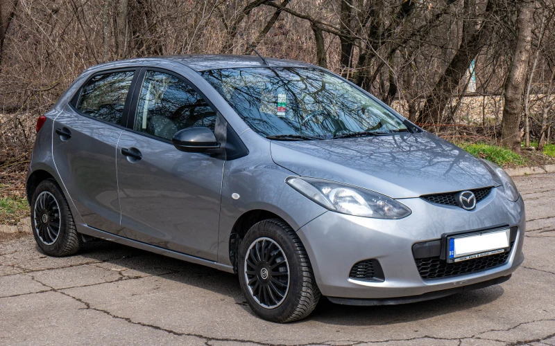 Mazda 2 1.4i (75 Hp), снимка 4 - Автомобили и джипове - 49569281