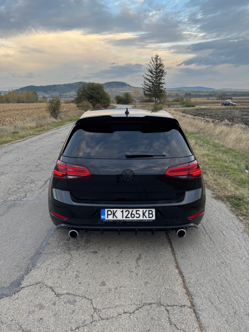 VW Golf GTI Performance , снимка 5 - Автомобили и джипове - 52097378
