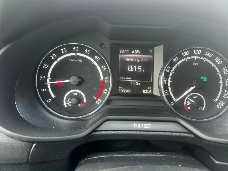 Skoda Octavia, снимка 15 - Автомобили и джипове - 52428029