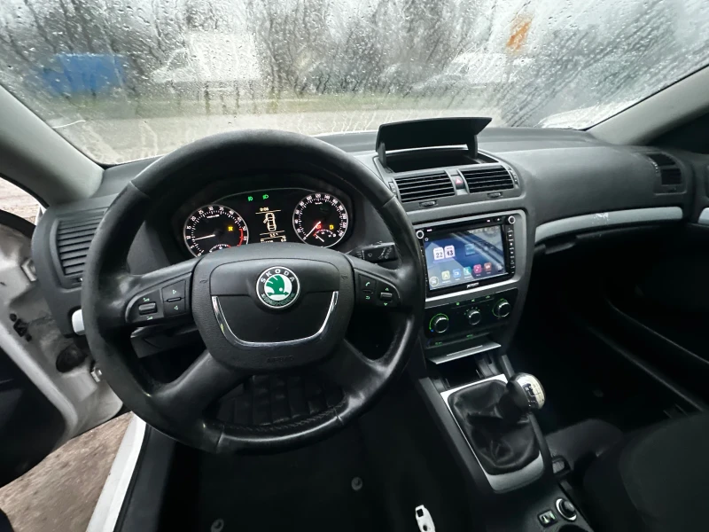 Skoda Octavia 2.0TDi, снимка 6 - Автомобили и джипове - 52881985