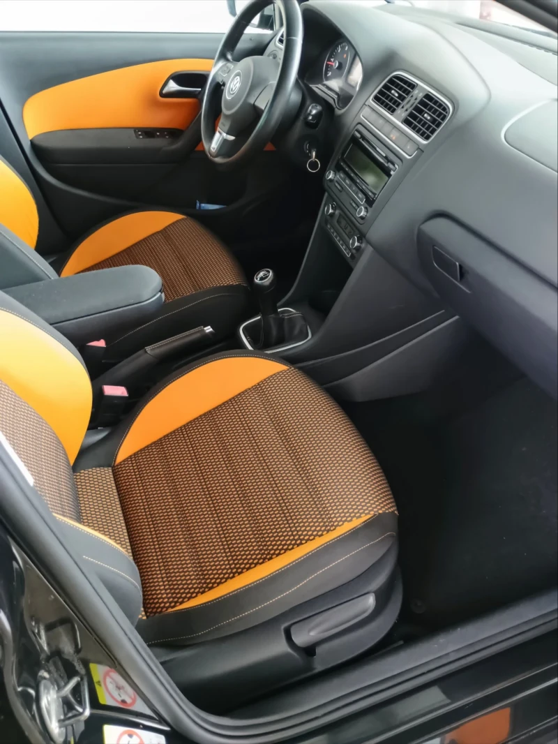 VW Polo * CROSS POLO * 1.6TDI 90ps * 95000km * УНИКАТ * , снимка 7 - Автомобили и джипове - 53234995