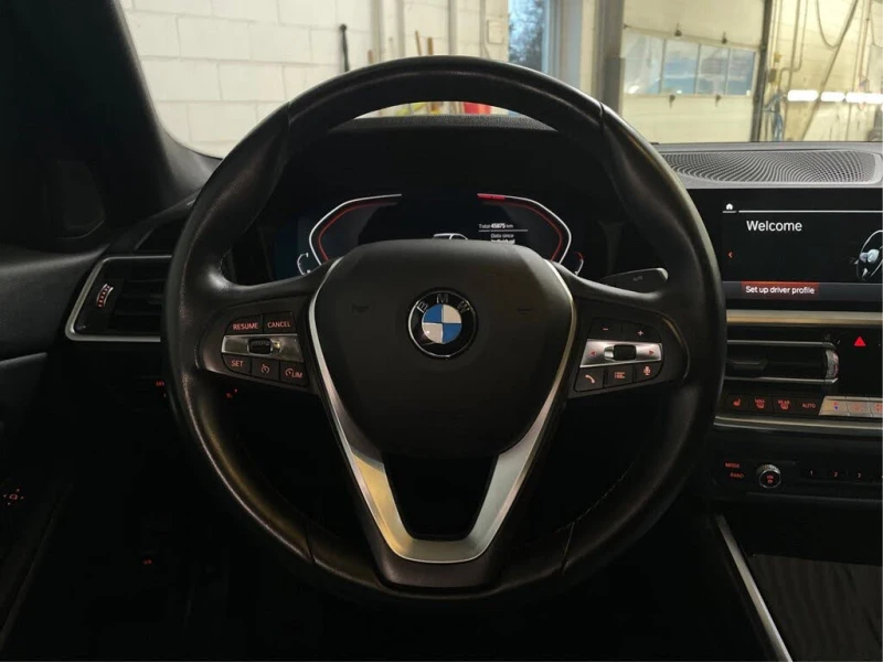 BMW 330 xDrive* АвтоКредит* (ЦЕНА ДО БГ), снимка 8 - Автомобили и джипове - 53264543