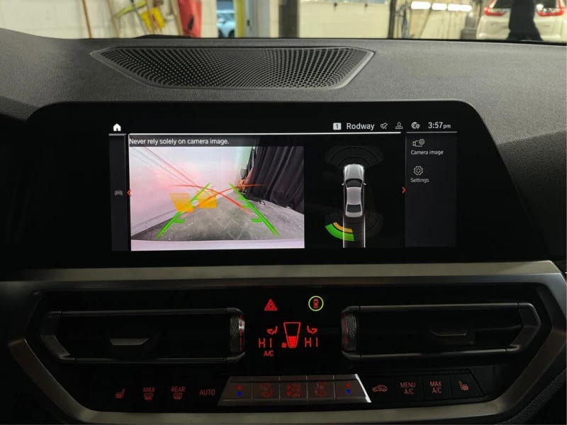 BMW 330 xDrive* АвтоКредит* (ЦЕНА ДО БГ), снимка 12 - Автомобили и джипове - 53264543