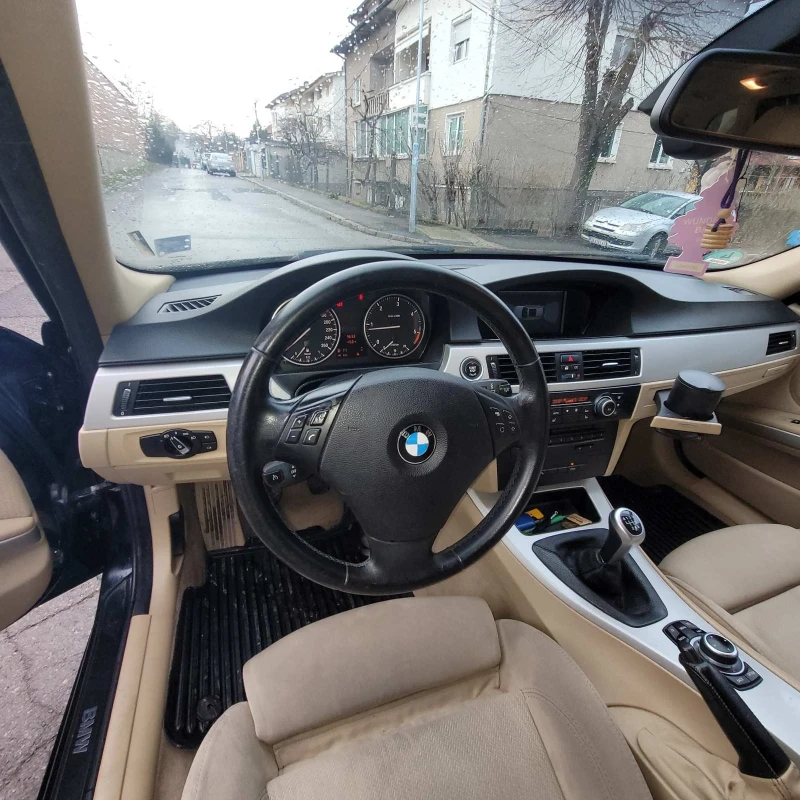 BMW 320 E91 facelift , снимка 6 - Автомобили и джипове - 53296997