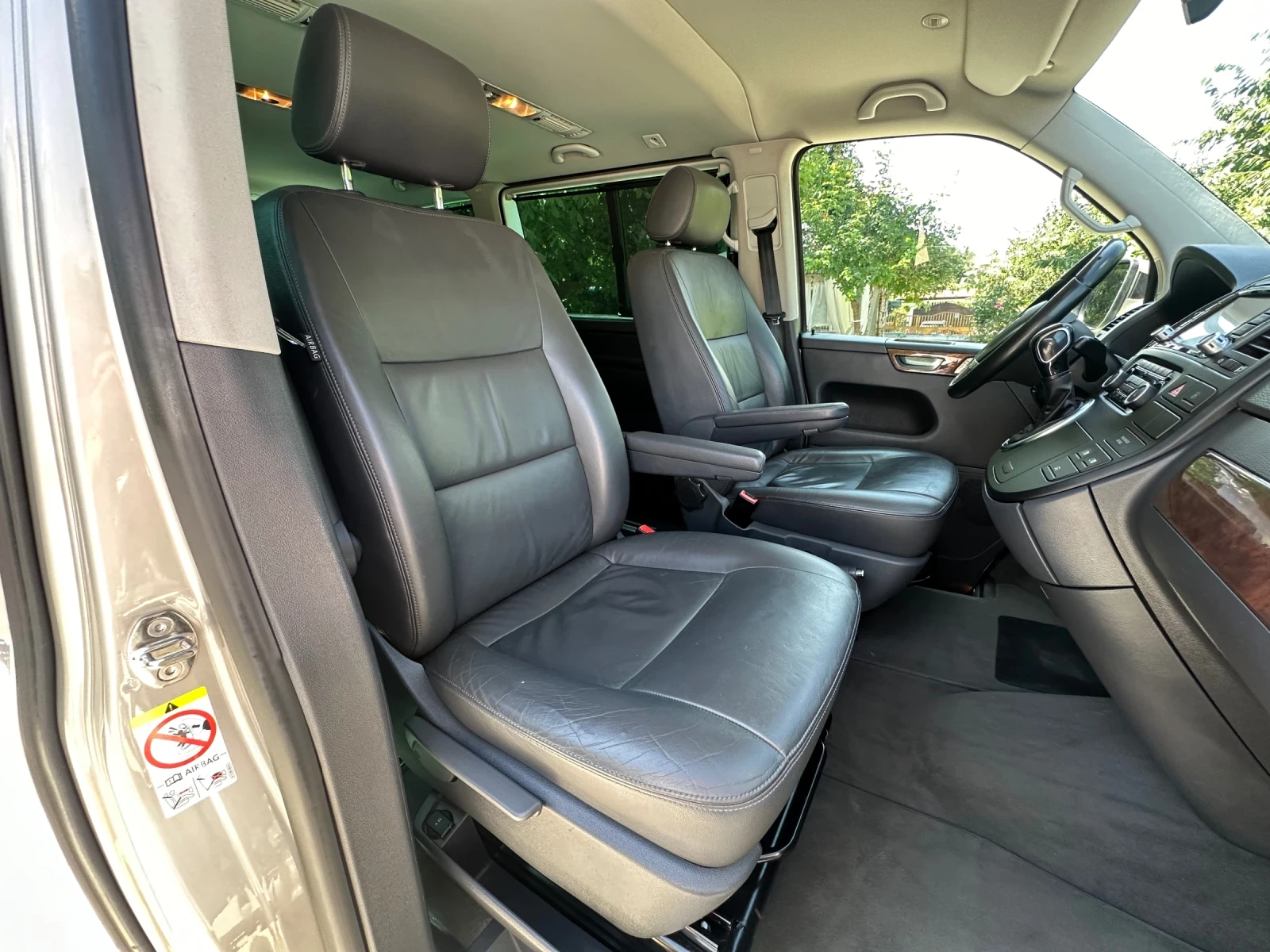 VW Multivan 2.0BiTDI* 4x4* DSG* HIGHLINE - изображение 9