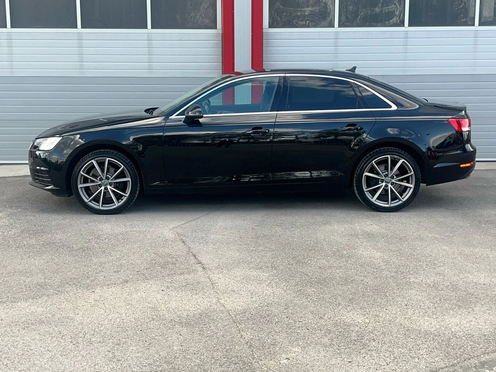 Audi A4 2.0TDI KEY LESS START STOP NAVI KLIMATRONIK - изображение 6