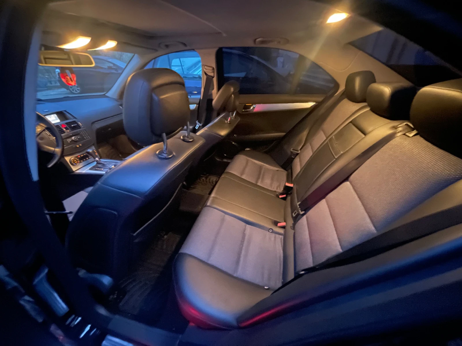 Mercedes-Benz C 320 3.2 CDI - изображение 8