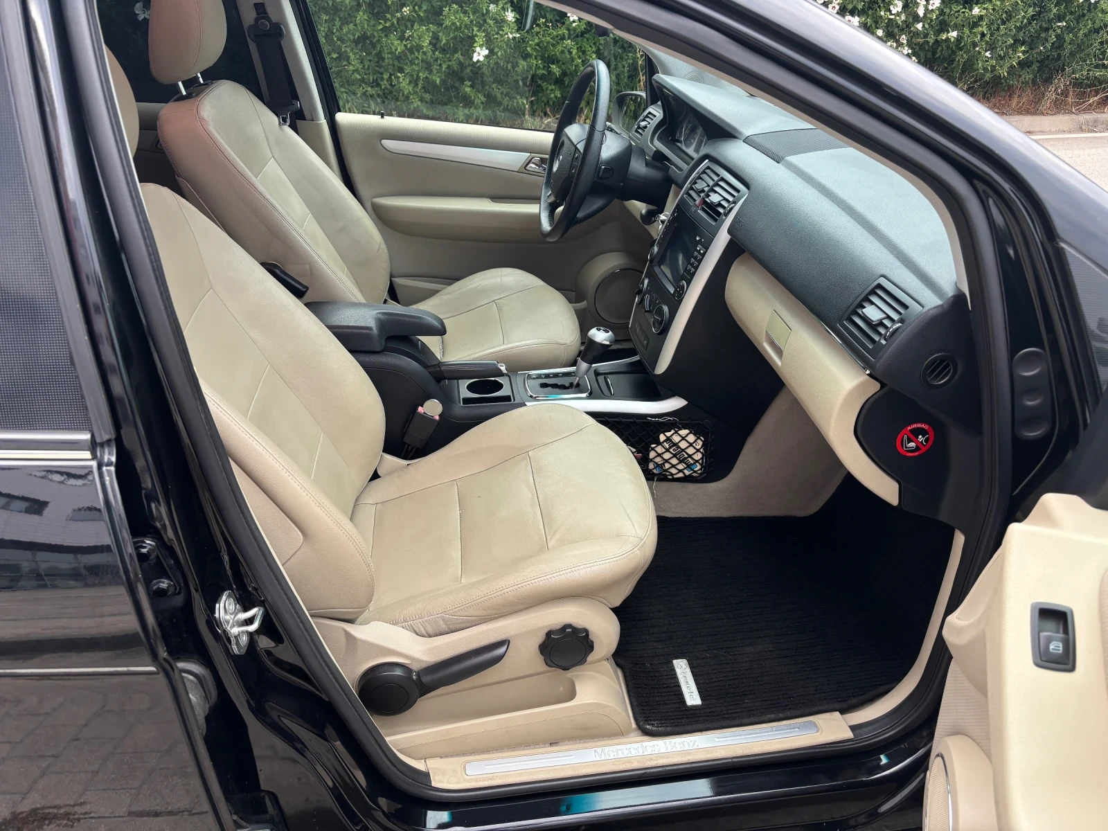 Mercedes-Benz B 200  - изображение 8