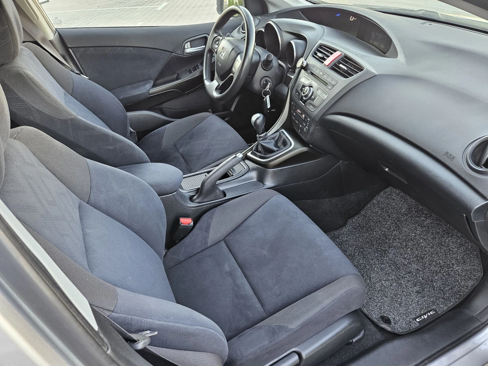 Honda Civic 1.8i SWISS EDITION  - изображение 9