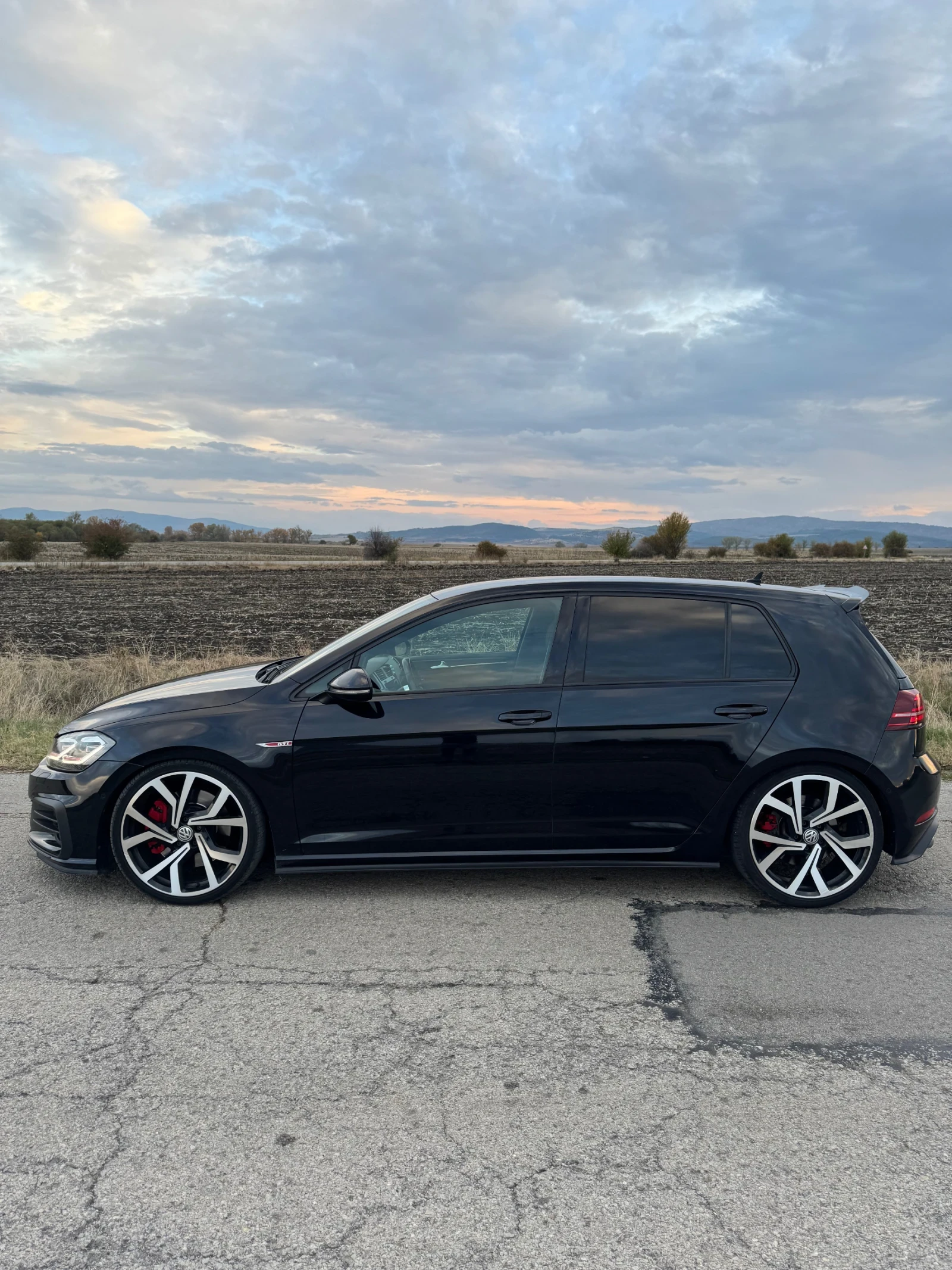 VW Golf GTI Performance  | Mobile.bg   3