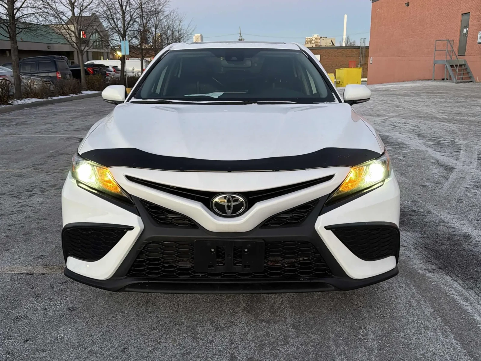 Toyota Camry * CARFAX * БЕЗ ПЪРВОНАЧАЛНА ВНОСКА - изображение 2