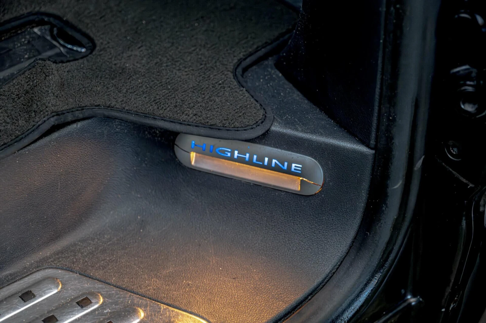 VW Multivan 2.5TDI/4Motion/Highline/Ксенон/Навигация/Подгрев/А - изображение 10