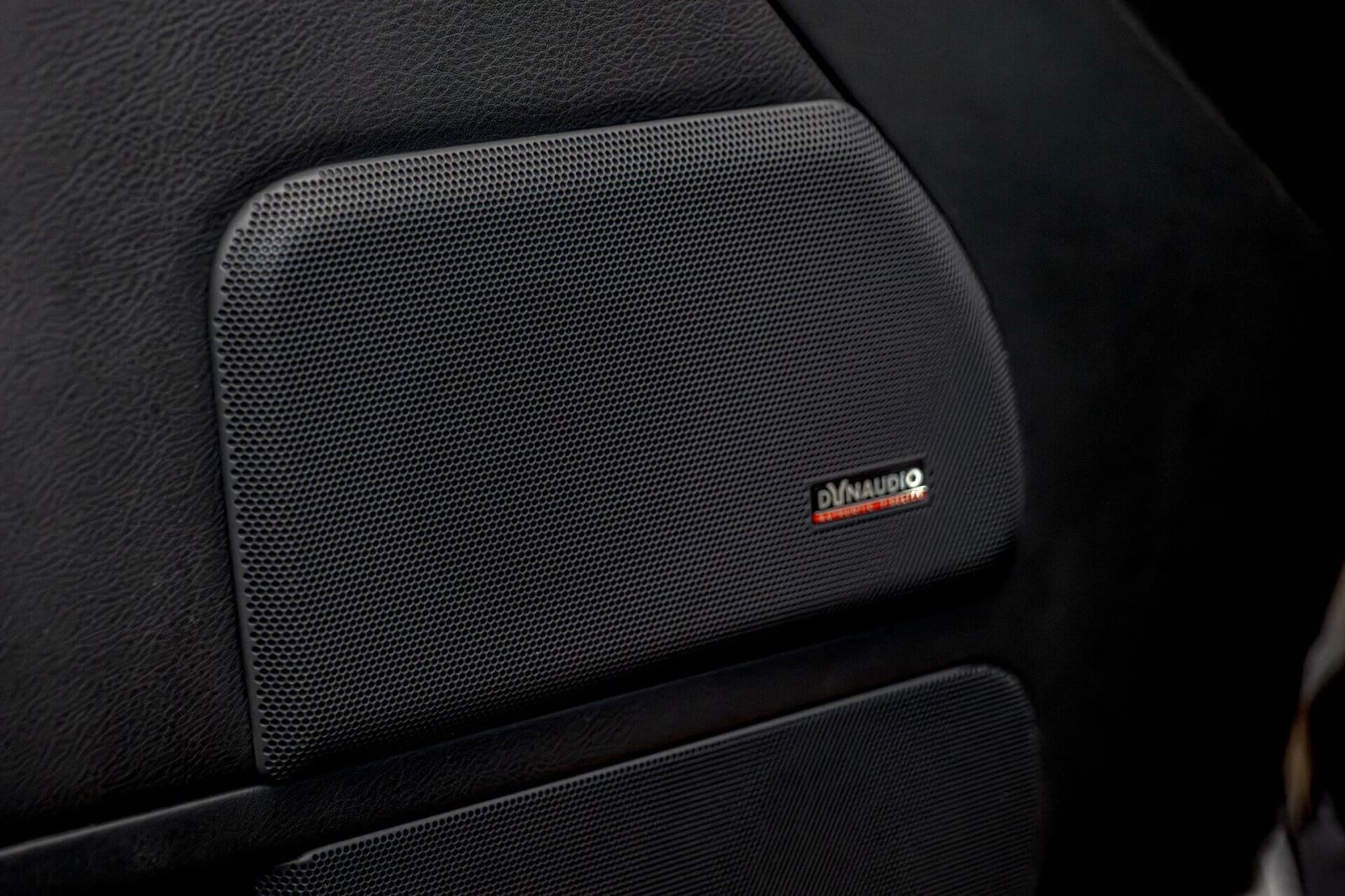 VW Multivan 2.5TDI/4Motion/Highline/Ксенон/Навигация/Подгрев/А - изображение 8