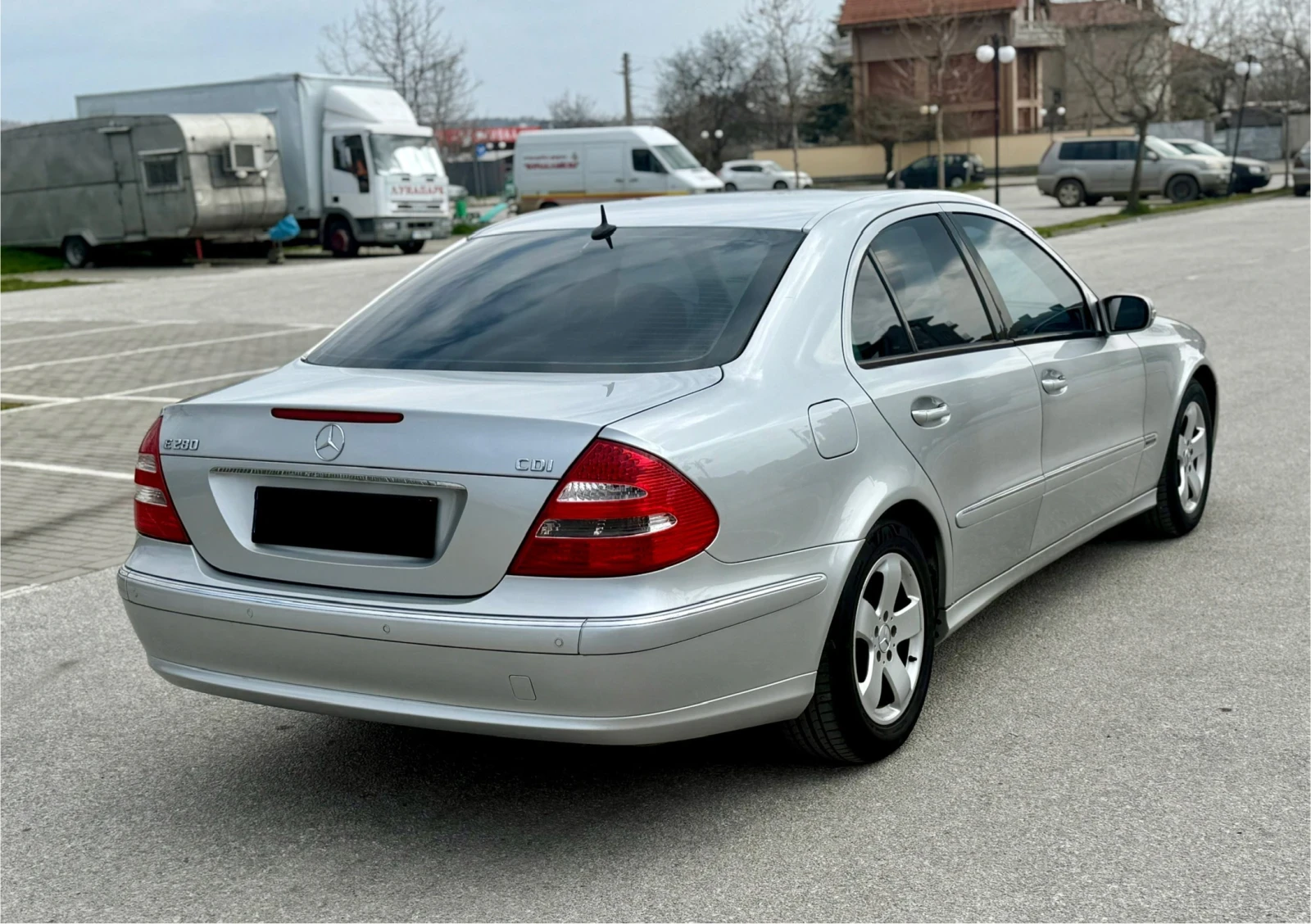 Mercedes-Benz E 280 Avantgarde РЕДОВИ МОТОР, снимка 7 - Автомобили и джипове - 53878396