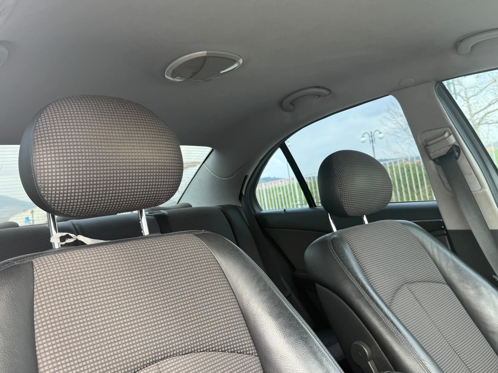 Mercedes-Benz E 280 Avantgarde РЕДОВИ МОТОР, снимка 13 - Автомобили и джипове - 53878396