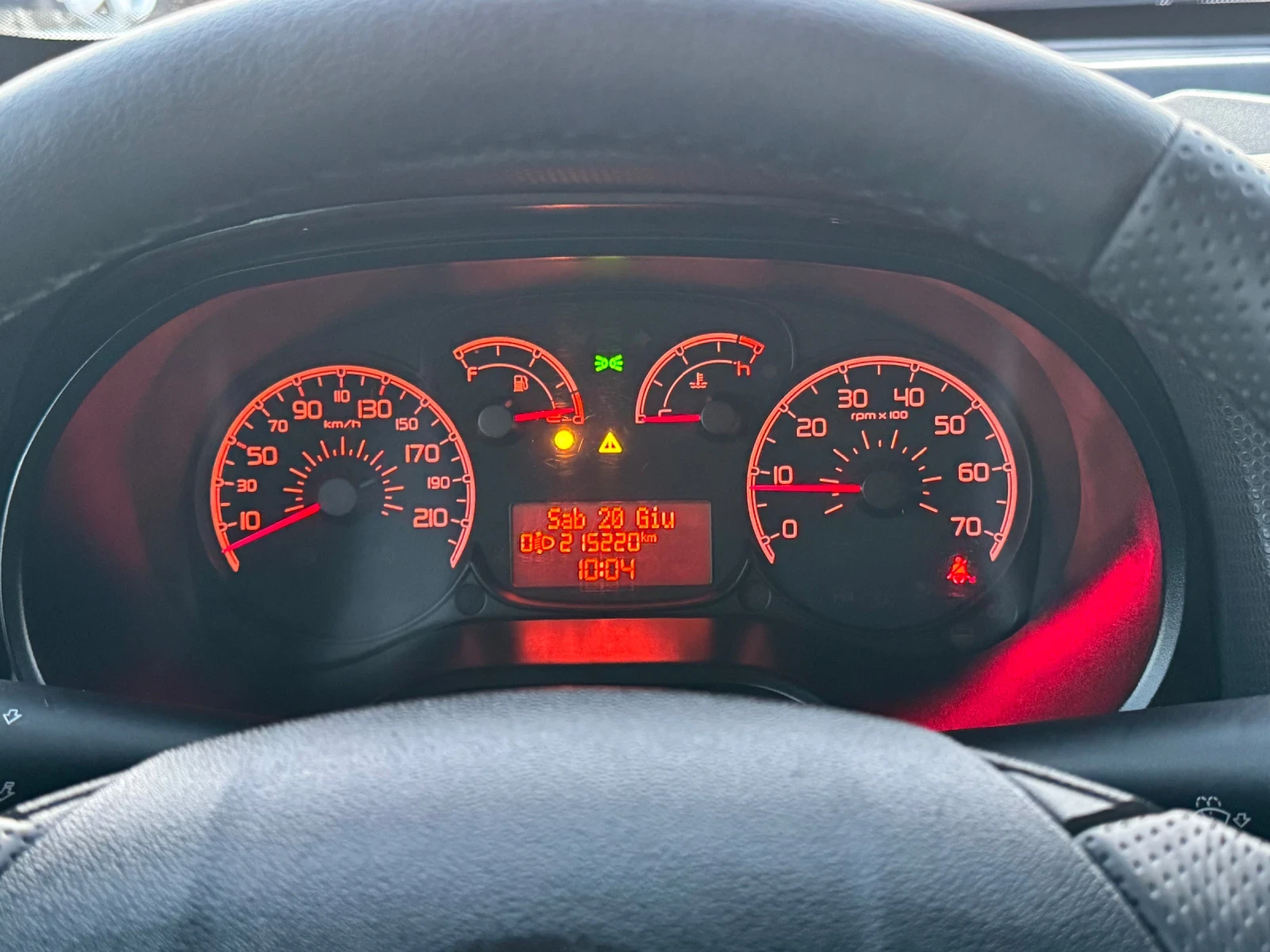 Fiat Doblo 1.6mjet ИТАЛИЯ, снимка 8 - Автомобили и джипове - 54247767