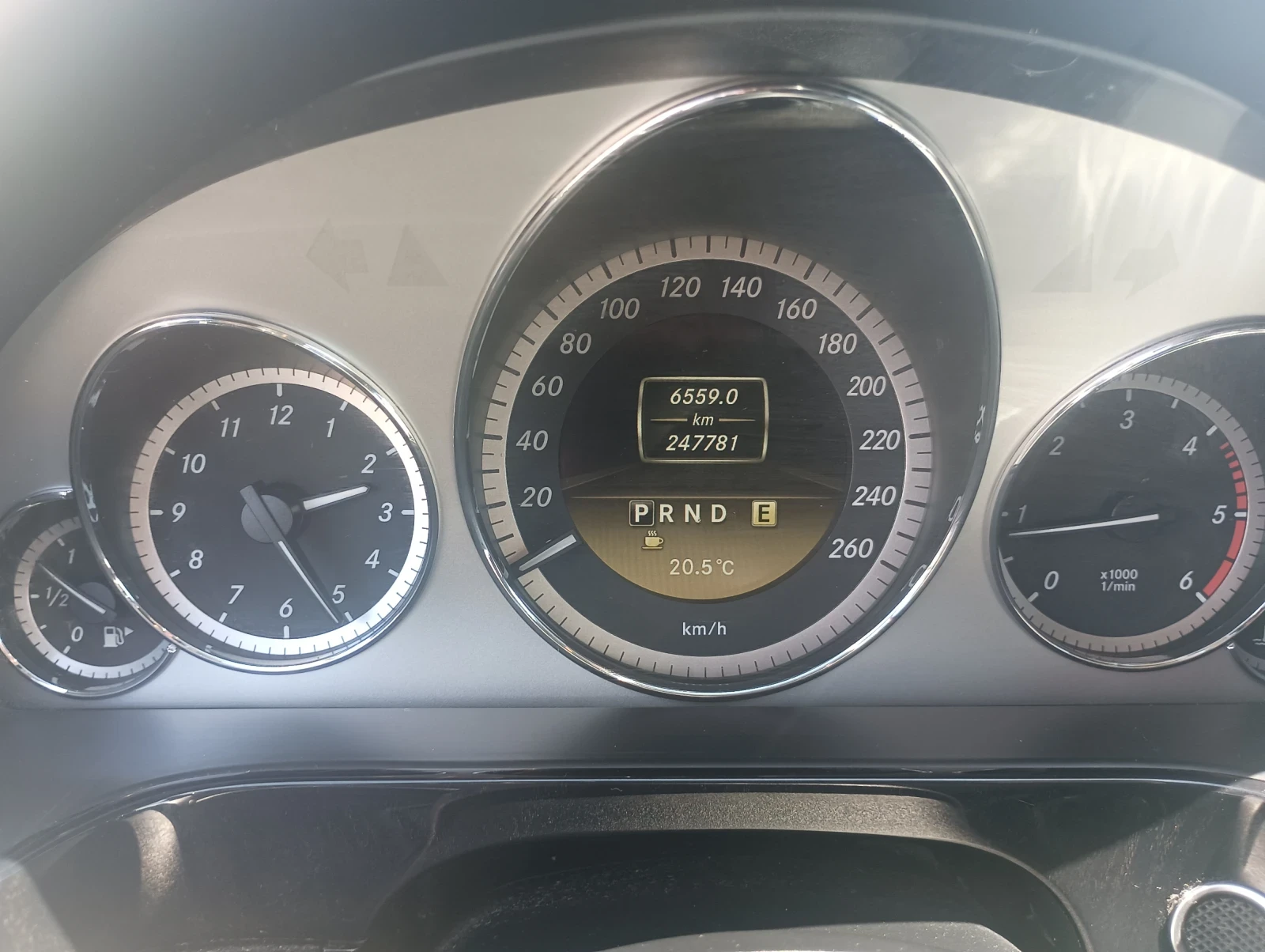 Mercedes-Benz E 250 4 Matik  | Mobile.bg � ����������� 11