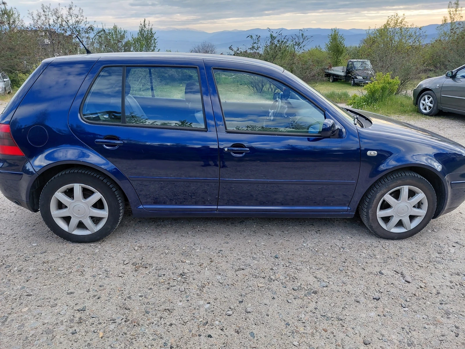 VW Golf, снимка 4 - Автомобили и джипове - 54446933