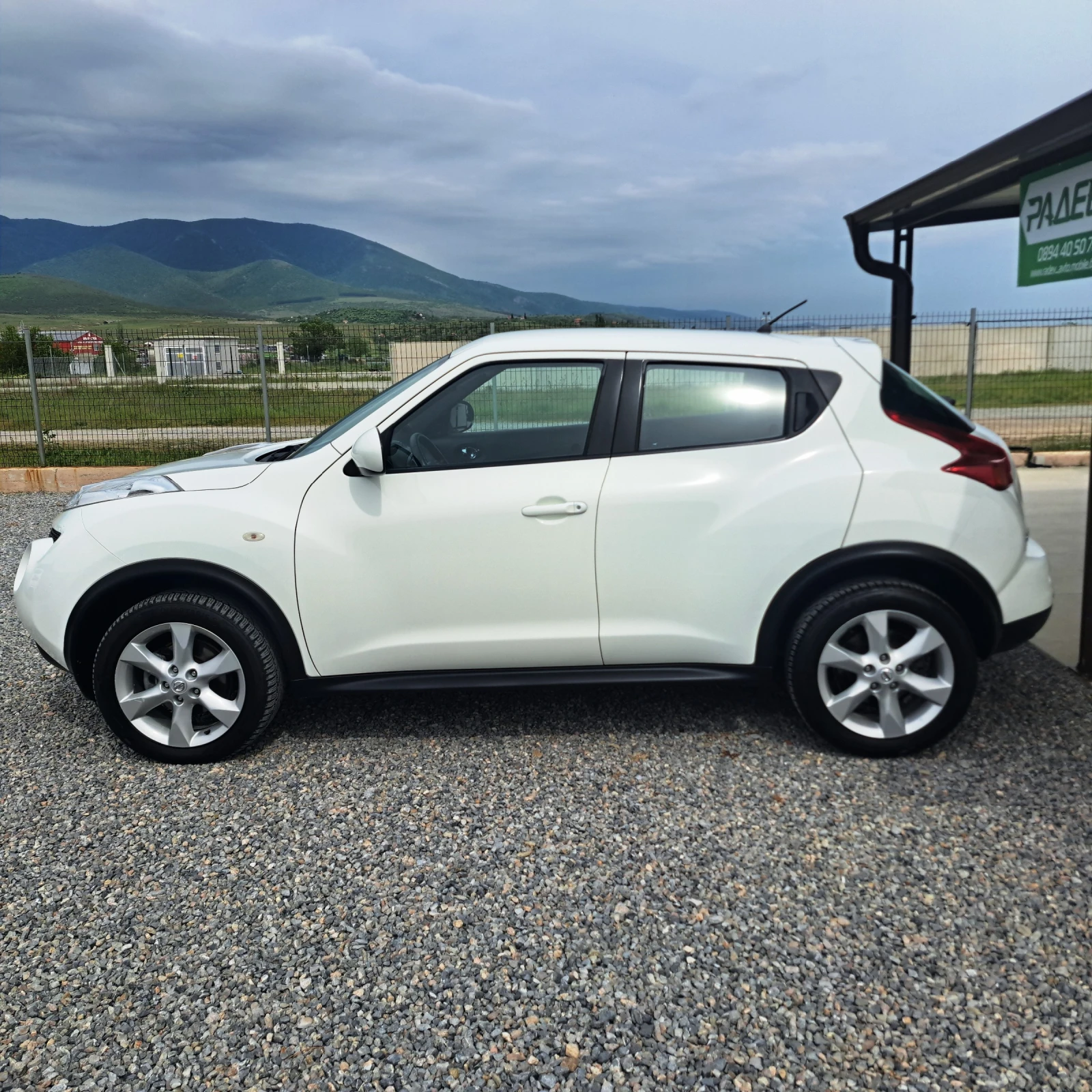 Nissan Juke 1.5dCI* АВТОПИЛОТ* ПАРКТРОНИК* ОТЛИЧЕН!, снимка 3 - Автомобили и джипове - 54484613
