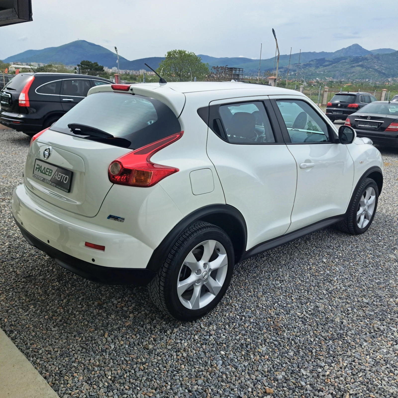 Nissan Juke 1.5dCI* АВТОПИЛОТ* ПАРКТРОНИК* ОТЛИЧЕН!, снимка 6 - Автомобили и джипове - 54484613