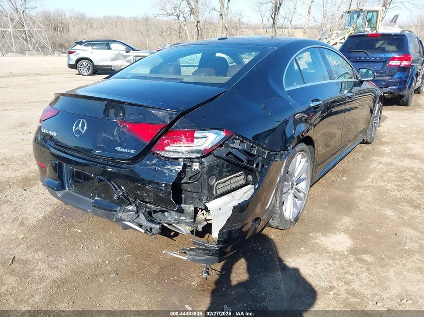 Mercedes-Benz CLS 450 * DIS * ОБДУХ * 360, снимка 8 - Автомобили и джипове - 54821312