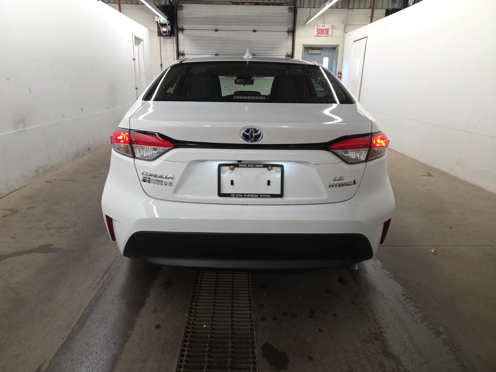 Toyota Corolla Hybrid LE CVT AWD * CARFAX * ���� ������ *  | Mobile.bg � ����������� 5