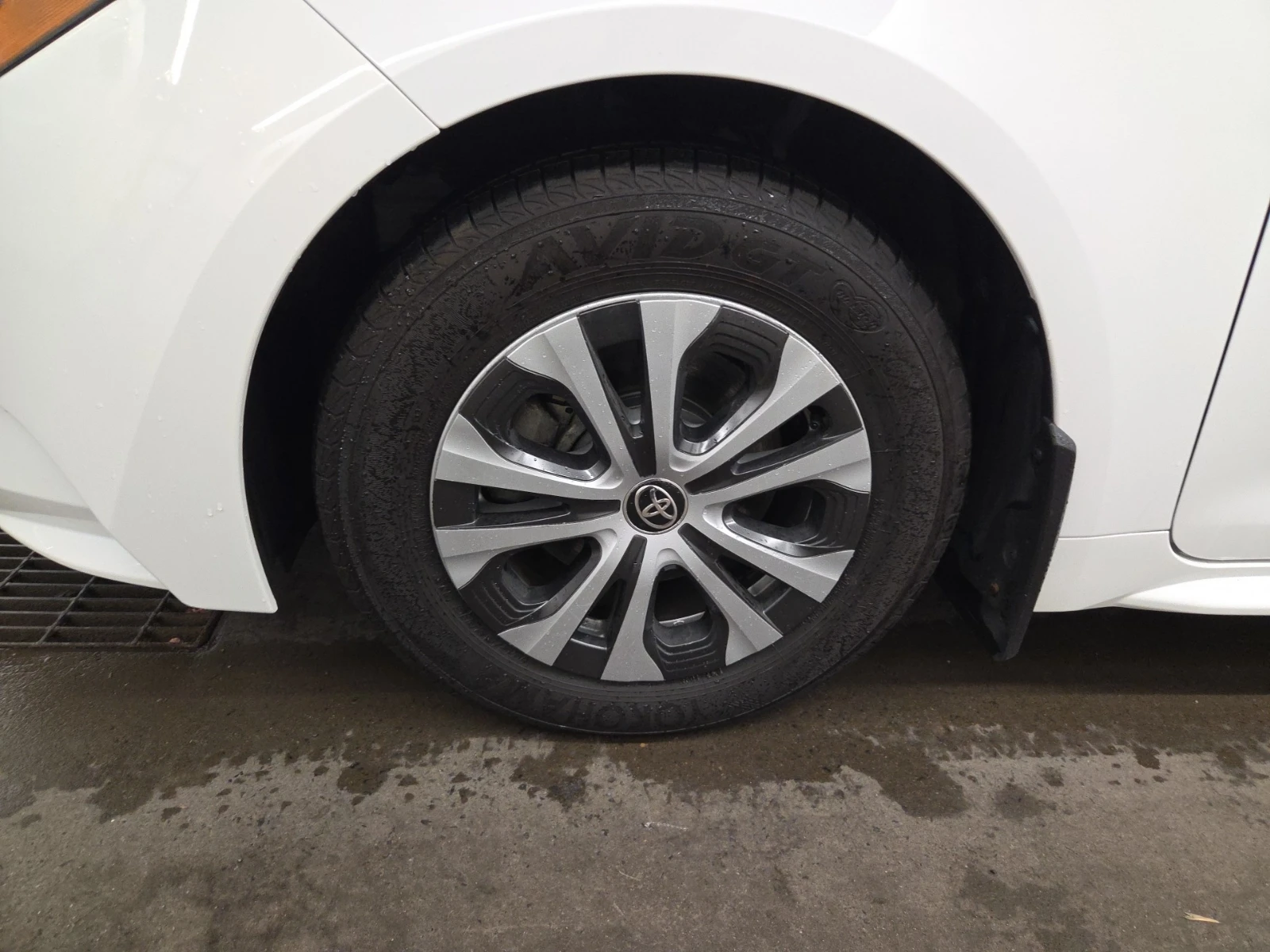 Toyota Corolla Hybrid LE CVT AWD * CARFAX * ���� ������ *  | Mobile.bg � ����������� 6