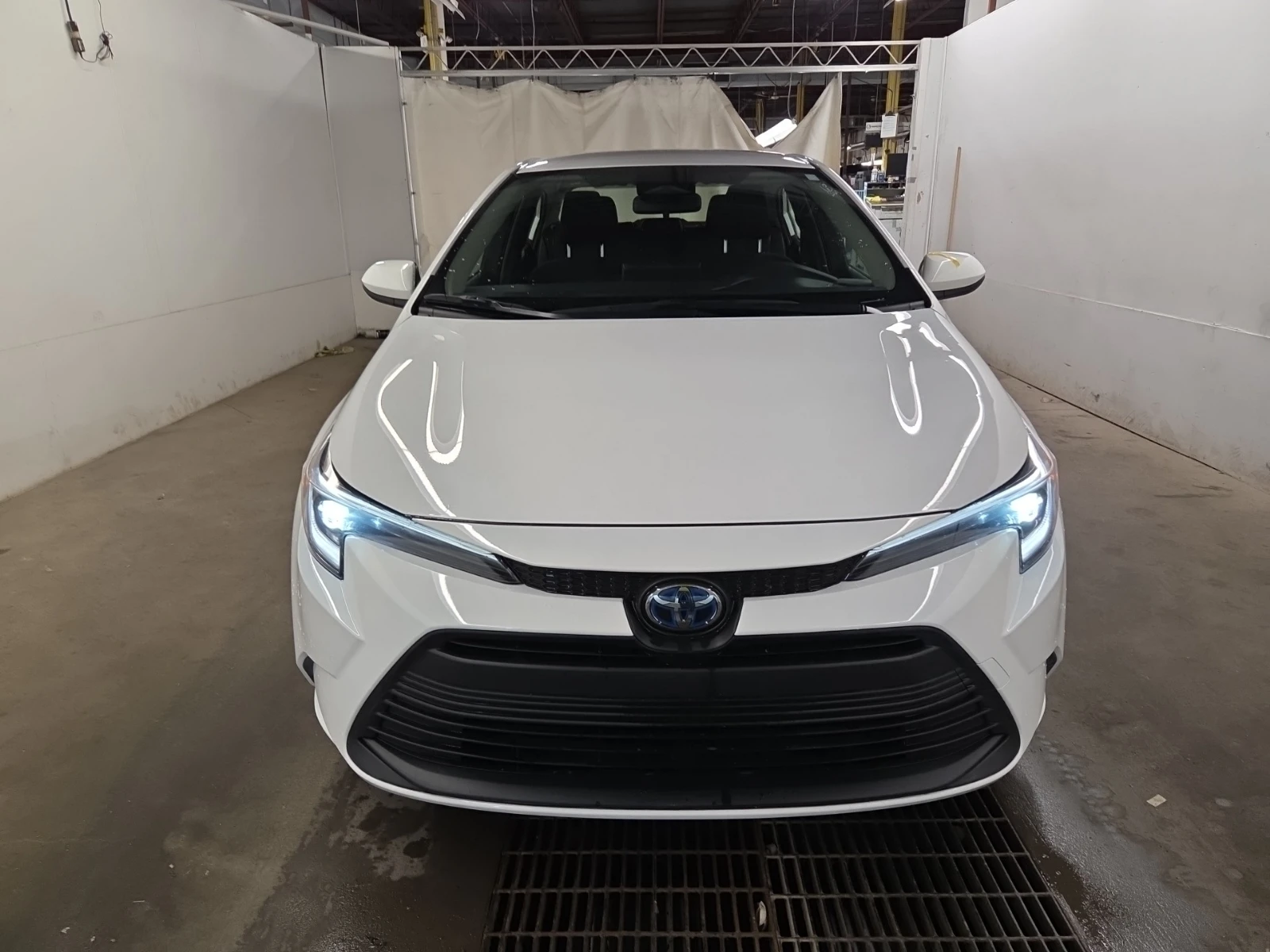Toyota Corolla Hybrid LE CVT AWD * CARFAX * ���� ������ *  | Mobile.bg � ����������� 2
