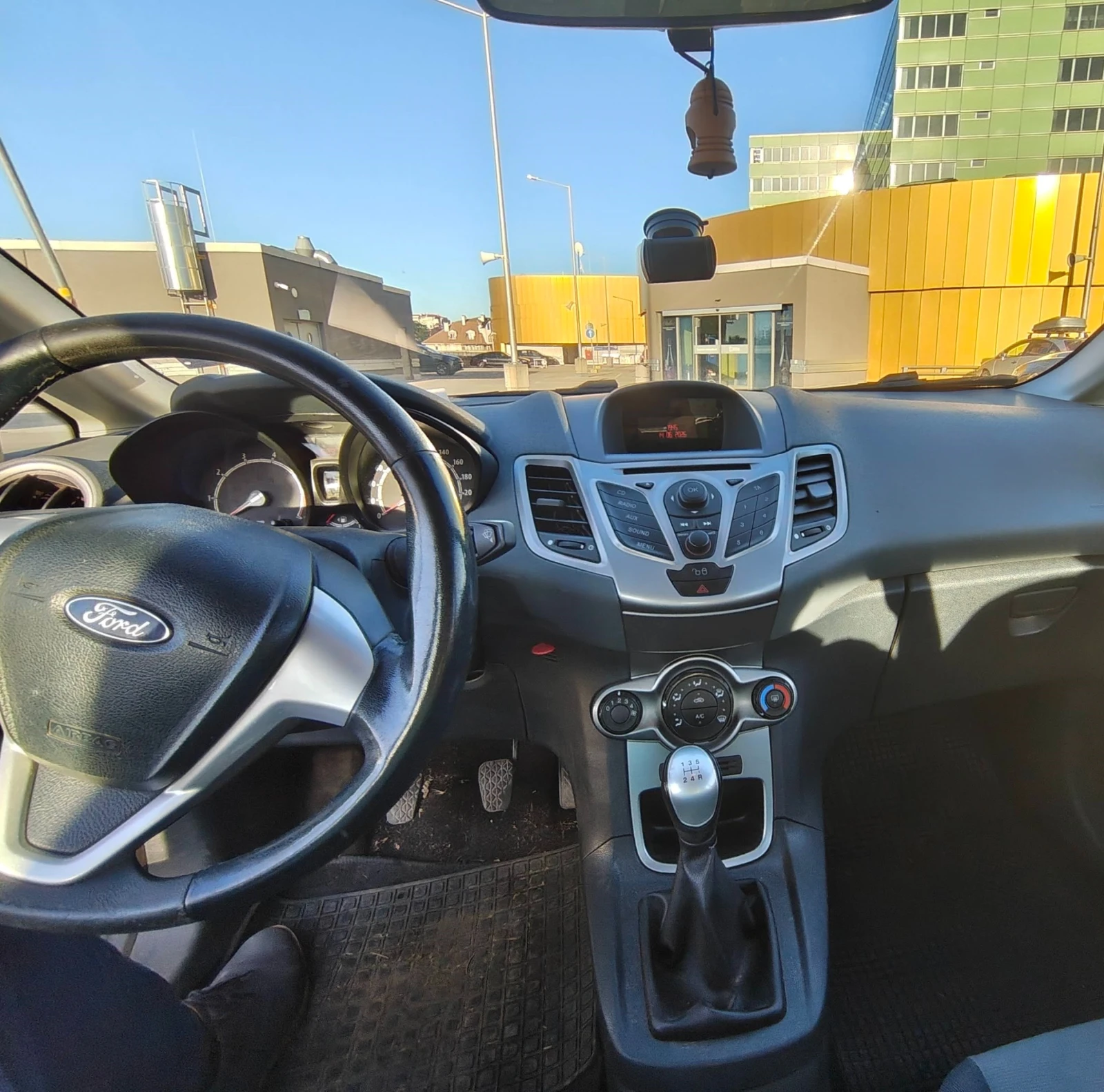Ford Fiesta, снимка 5 - Автомобили и джипове - 54906215